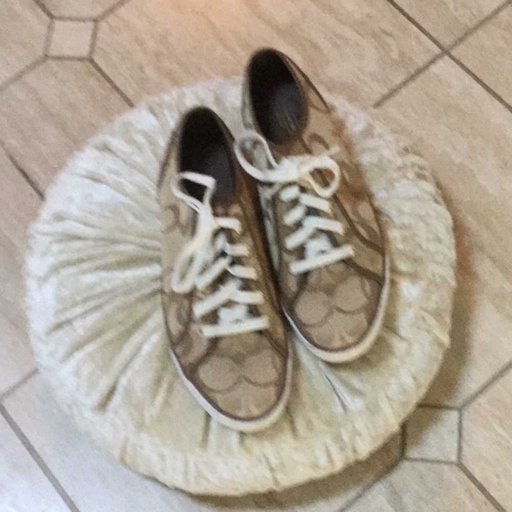 Coach athletic shoes - Picture 2 of 3